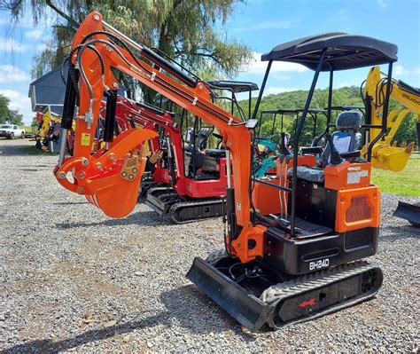 groundhog bh24 mini excavator|groundhog mini excavator specs.